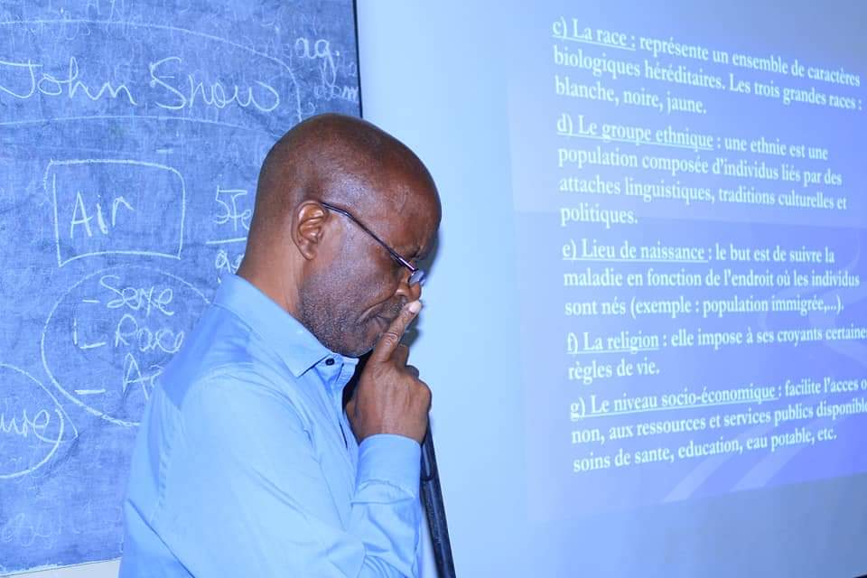 RDC : « La variole de singe est moins dangereuse qu’Ebola et covid_19 »  (Explications du Prof Louis Sabuni)