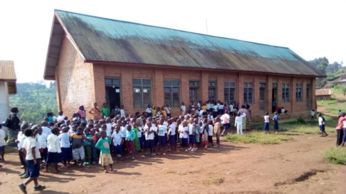 Nord-Kivu : Les enseignants de Lubero dénoncent des retenues injustifiées sur leurs salaires variant entre 1000 et 5000 FC